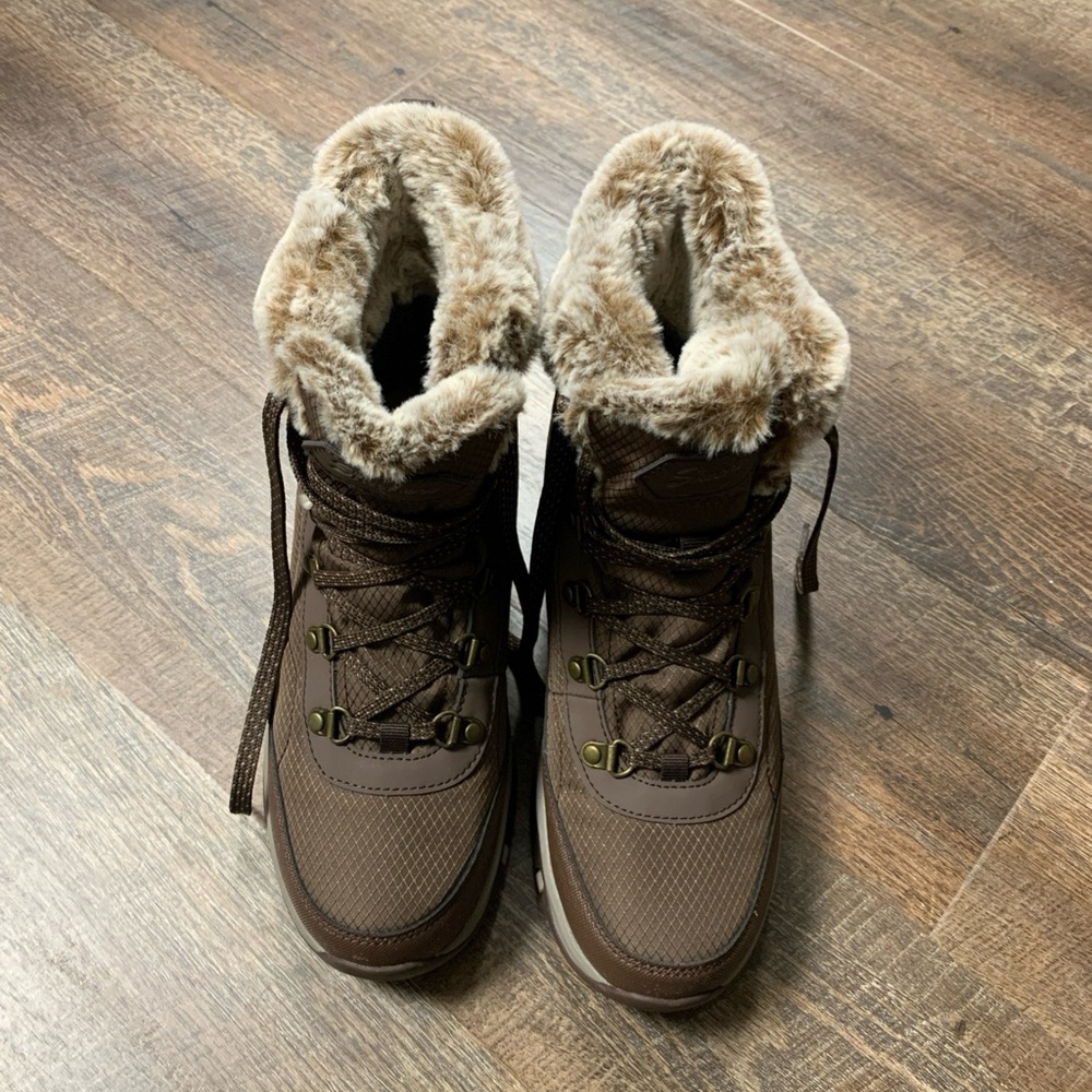 Skechers Trego Winter Waterproof Laced Boots Brown Women's Size 8 Fur lined